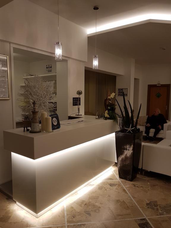 Hotel Solemare 체제나티코 외부 사진